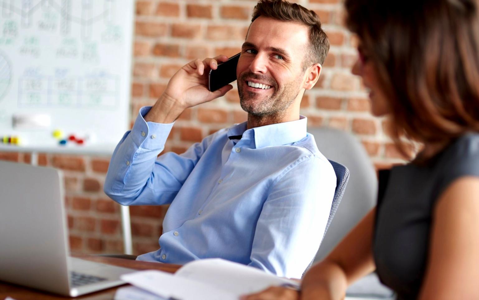 Financial dashboard showing clear communication flows